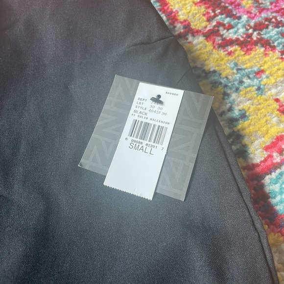 Black skirt - Picture 3 of 3